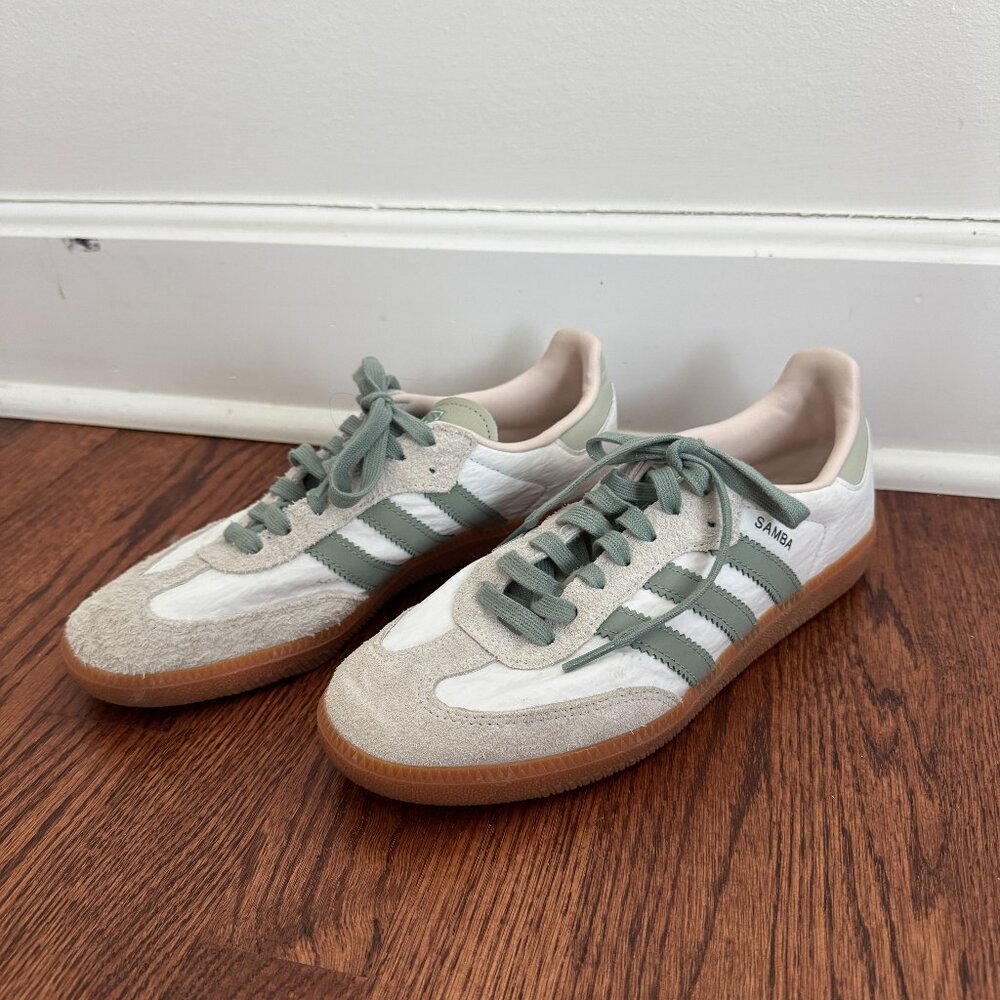 Adidas Sambas size w9